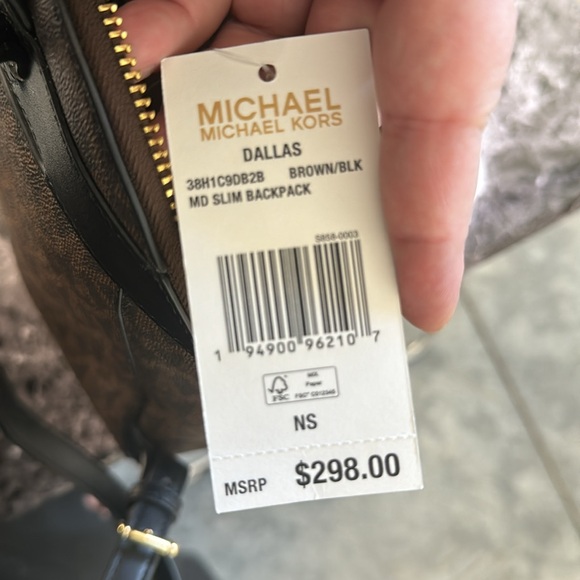Brown and black Michael Kors Dallas slim backpack - Picture 6 of 6